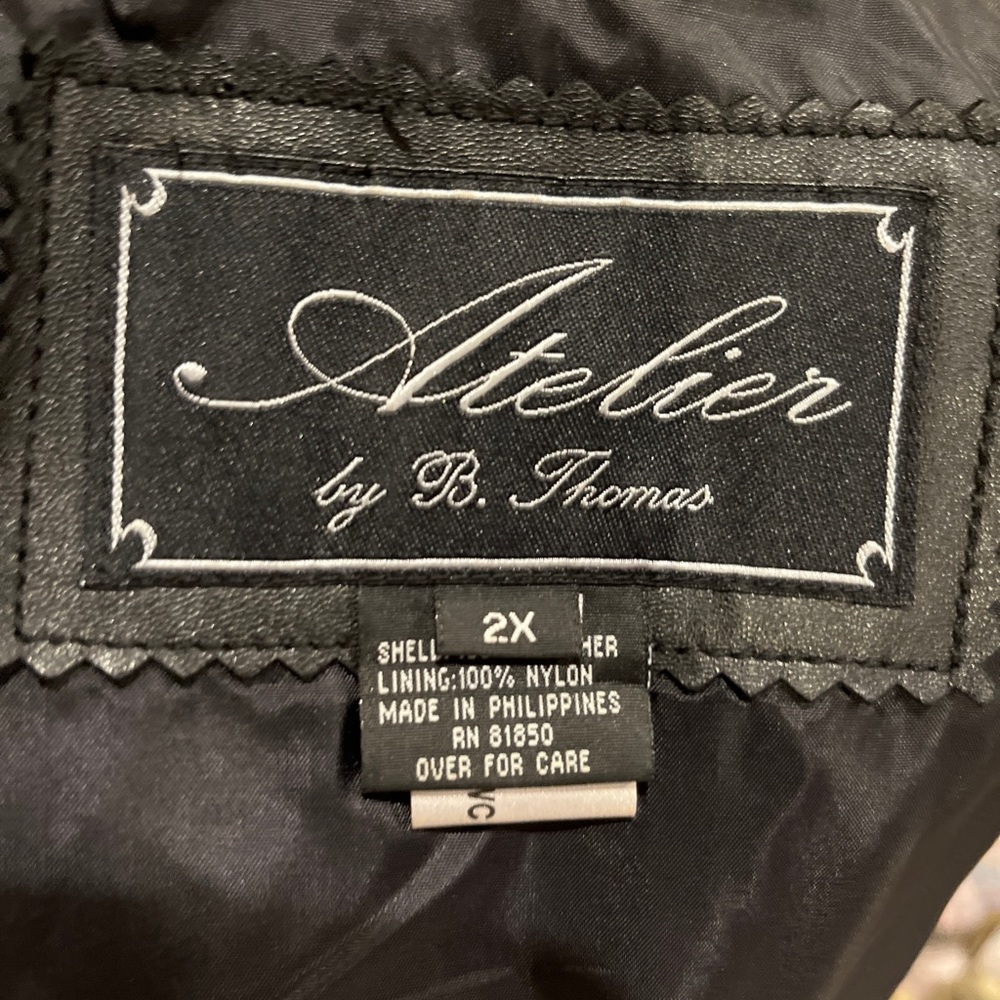 Plus size Leather Jacket - Picture 5 of 5